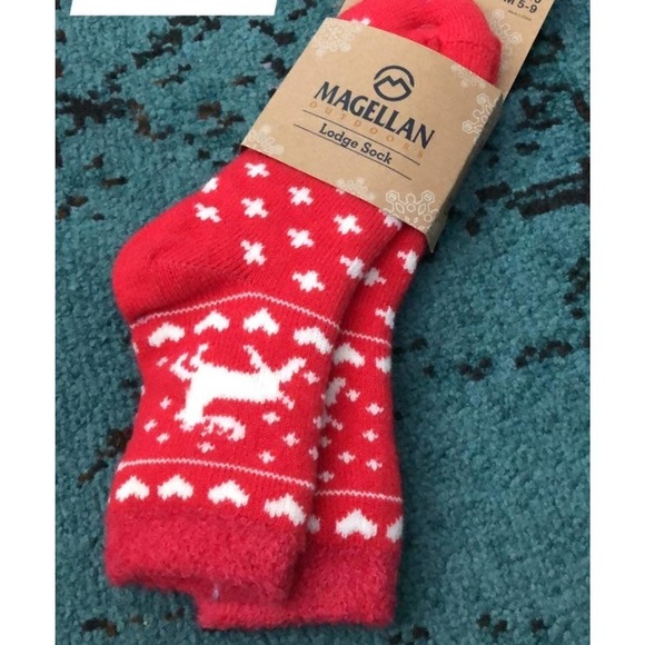 SALE Magellan reindeer fuzzy socks - Picture 1 of 1